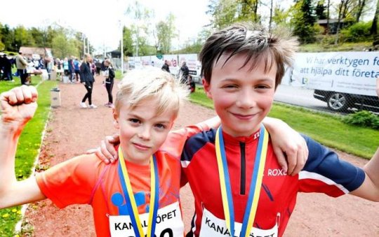 elias thellsen.jpg (56968 bytes)